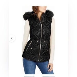 ✨Michael Kors Women's Black Puffer Vest with Fur Trim New